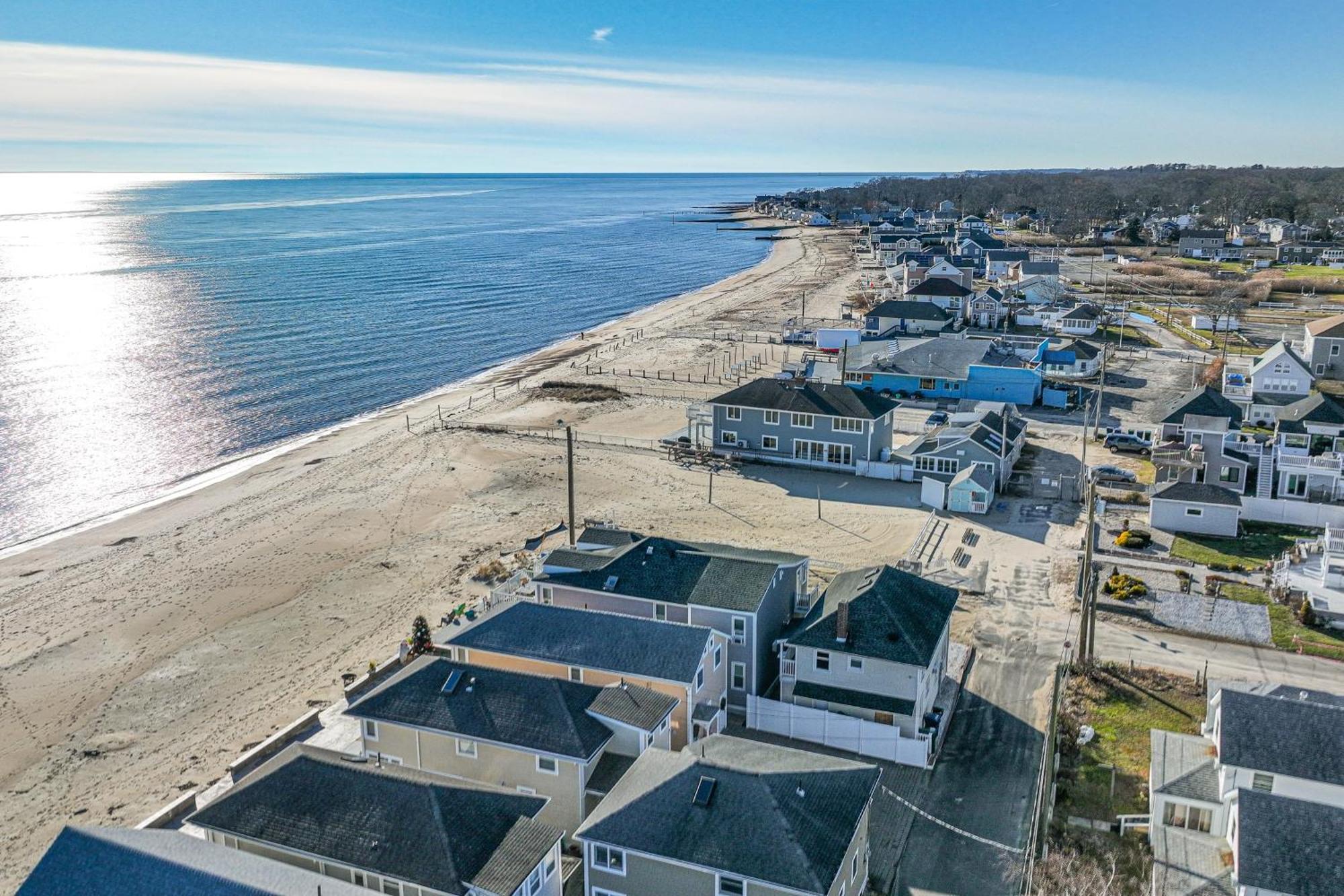 Charming Old Lyme Cottage, Steps To Private Beach! Экстерьер фото