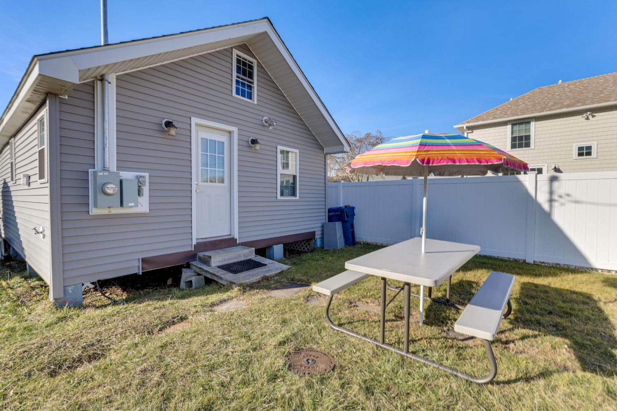 Charming Old Lyme Cottage, Steps To Private Beach! Экстерьер фото